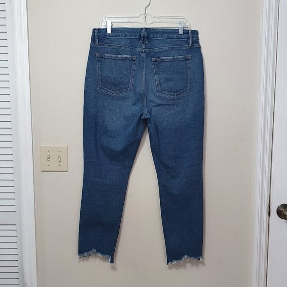 Good American Cigarette Jeans - Picture 10 of 10